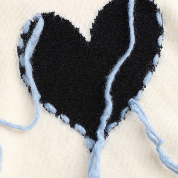 Cider Heart Shaped Long Sleeve Top Size Medium - Picture 4 of 6